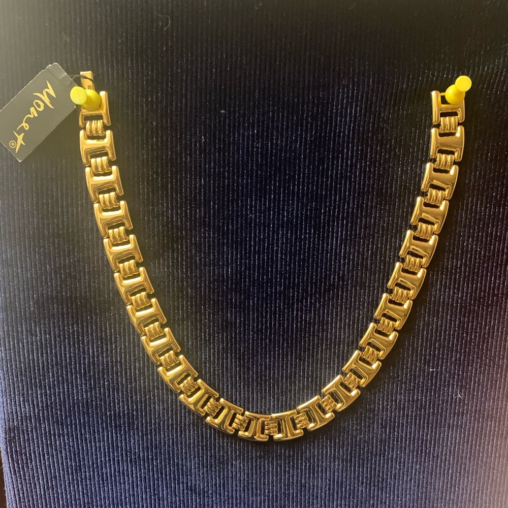 3 for $35😈😈Monet necklace